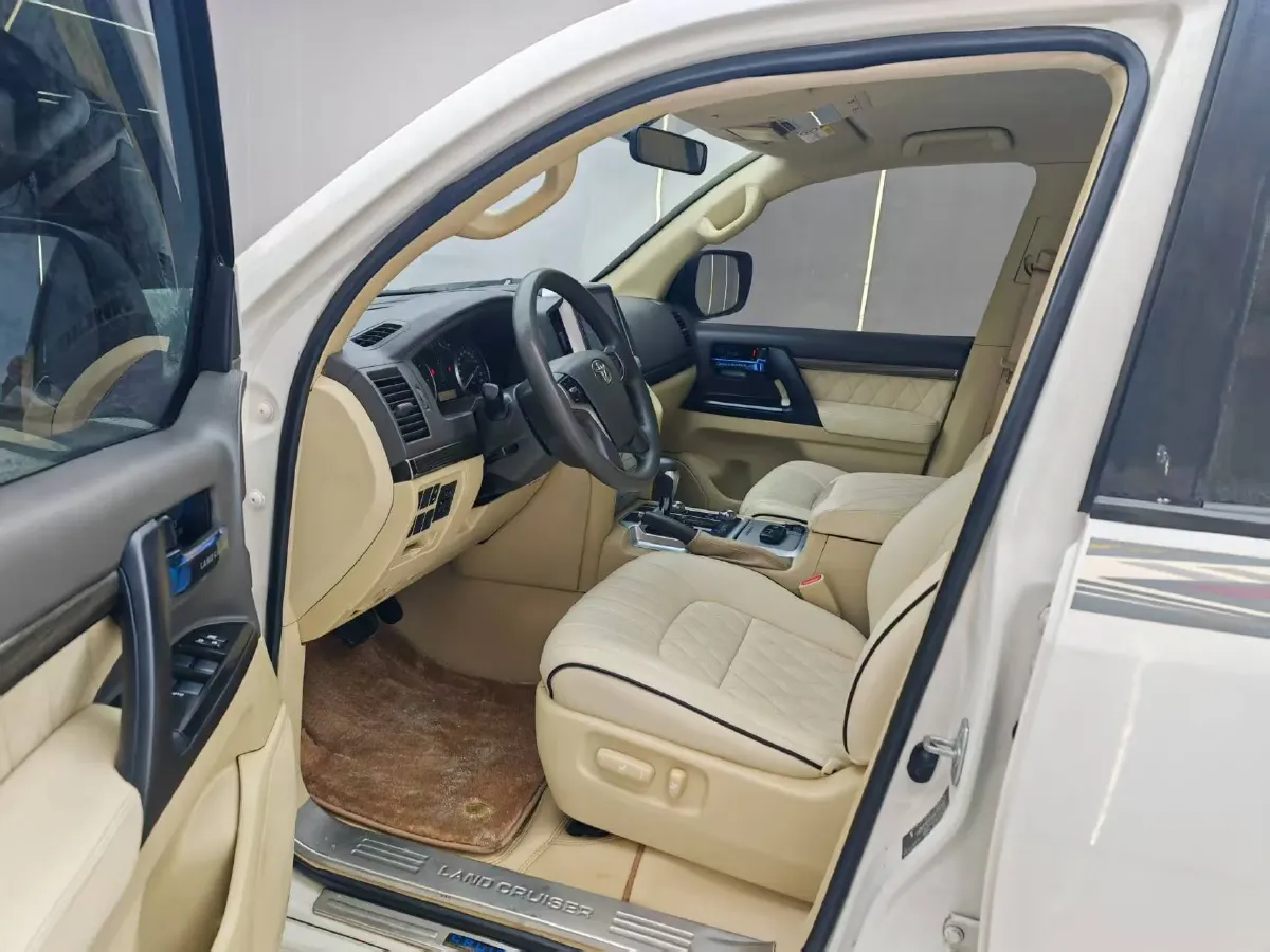 2015 Toyota Land Cruiser 4.0L 275HP V6 5AT,autocango,china used car exporter,china ev exporter,chinese used car exporter,chinese used ev exporter