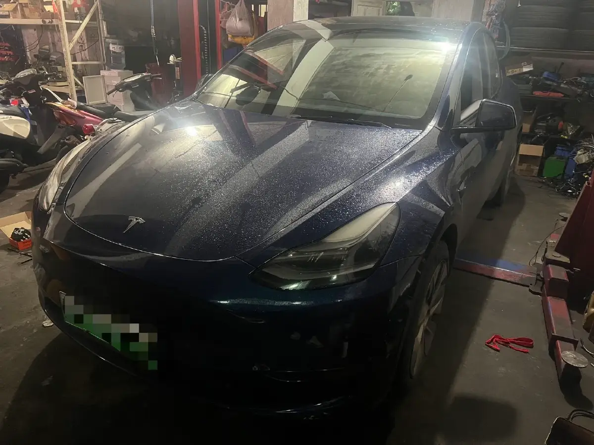2021 Tesla Model Y BEV 60KWH