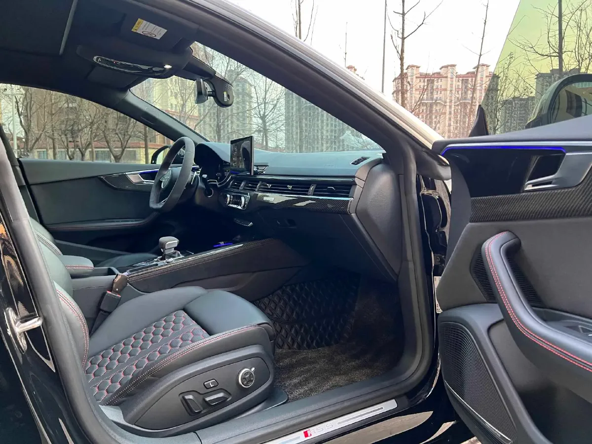 2022 Audi RS 5 2.9T 450HP V6 8AT,autocango,china used car exporter,china ev exporter,chinese used car exporter,chinese used ev exporter