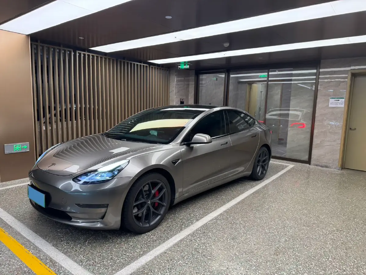 2021 Tesla Model 3 BEV 76.8KWH