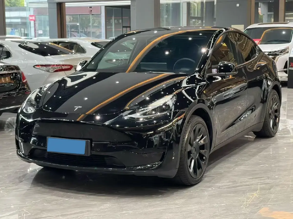 2022 Tesla Model Y BEV 60KWH