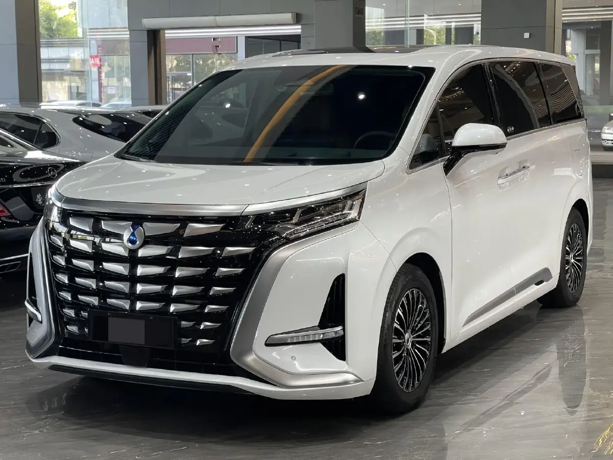 2024 Denza D9 1.5T 139HP L4 E-CVT PHEV 40KWH