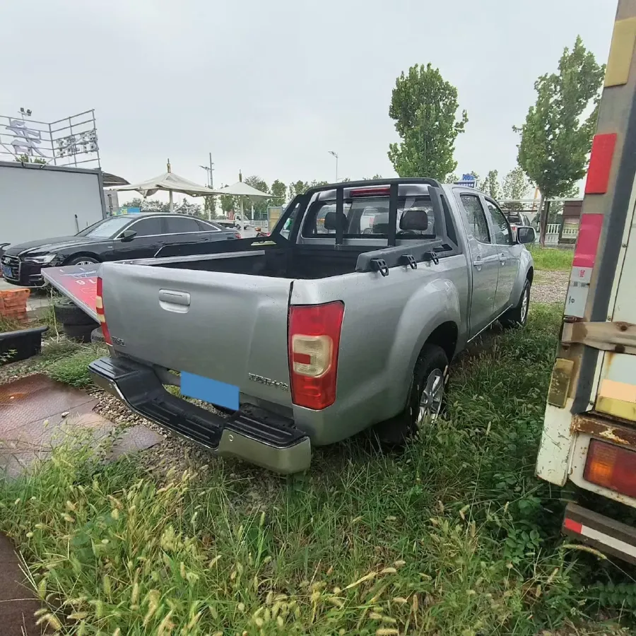 2020 JMC BaoDian 2.5T 140HP L4 5MT,autocango,china used car exporter,china ev exporter,chinese used car exporter,chinese used ev exporter