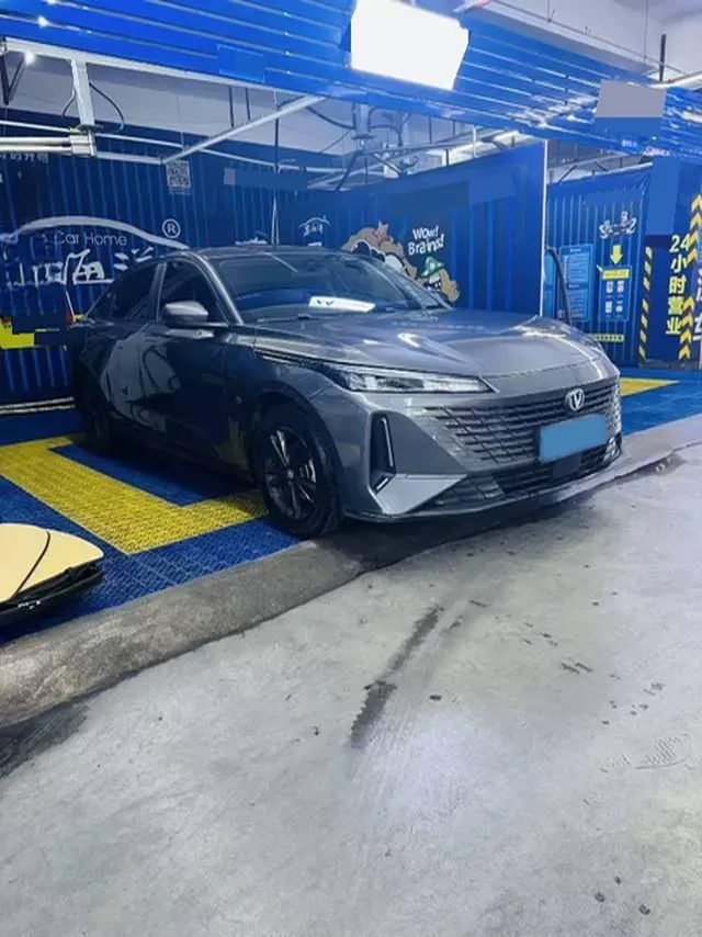 2023 ChangAn Lamore 1.5T 170HP L4 7DCT,autocango,china used car exporter,china ev exporter,chinese used car exporter,chinese used ev exporter