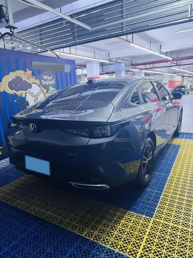 2023 ChangAn Lamore 1.5T 170HP L4 7DCT,autocango,china used car exporter,china ev exporter,chinese used car exporter,chinese used ev exporter