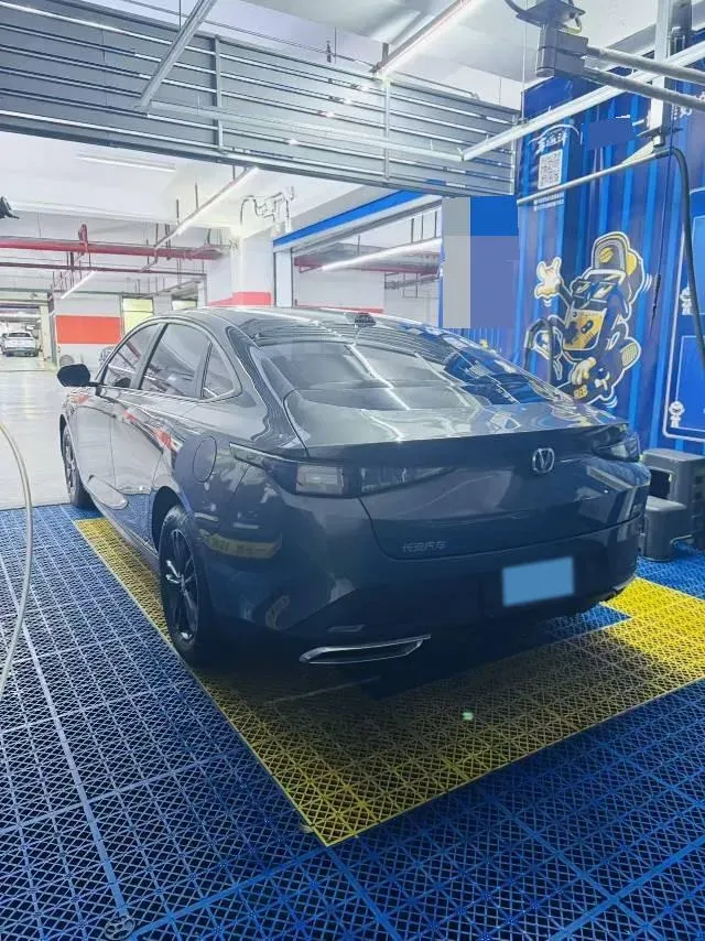 2023 ChangAn Lamore 1.5T 170HP L4 7DCT,autocango,china used car exporter,china ev exporter,chinese used car exporter,chinese used ev exporter