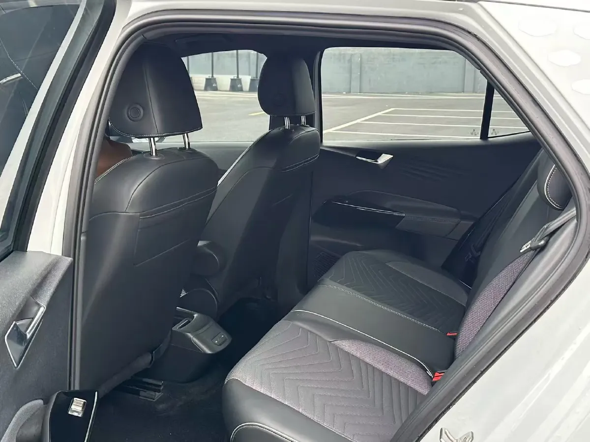 2023 DongFeng Forthing S60 EV BEV 54.6KWH,autocango,china used car exporter,china ev exporter,chinese used car exporter,chinese used ev exporter