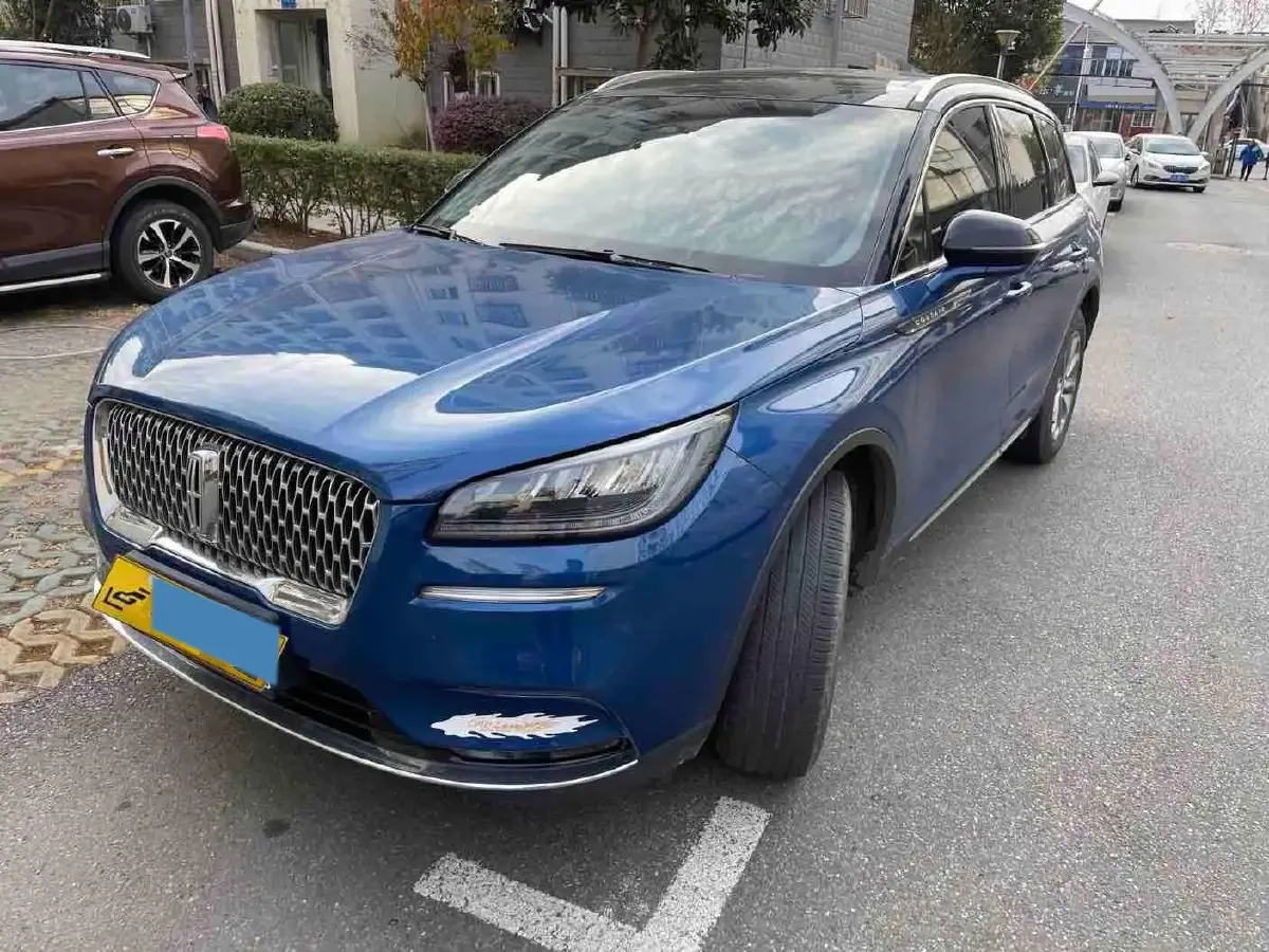 2020 Lincoln Corsair 2.0T 245HP L4 8AT