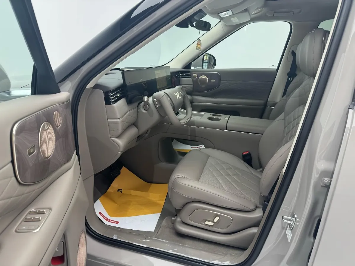 2026 IM LS9 REEV 155HP REEV,autocango,china used car exporter,china ev exporter,chinese used car exporter,chinese used ev exporter