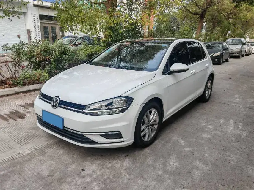 2018 Volkswagen Golf 1.6L 110HP L4 6AT