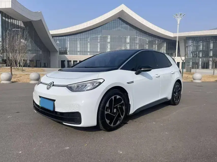 2023 Volkswagen ID.3 BEV 52.8KWH