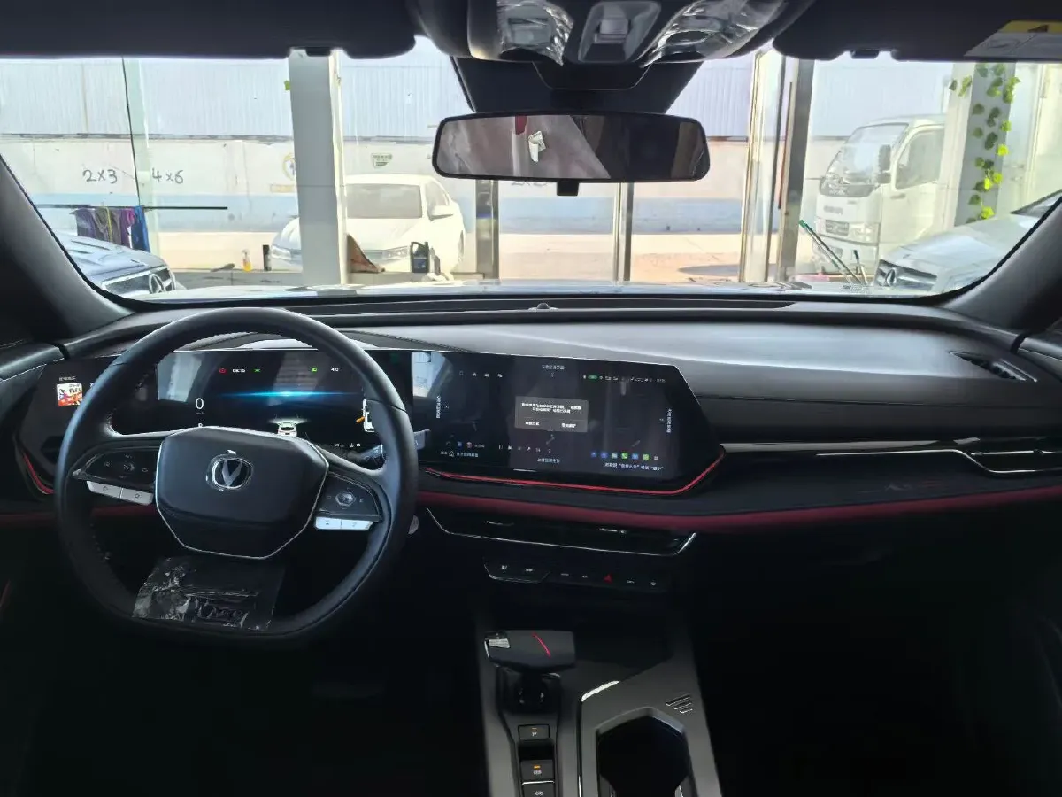 2024 ChangAn X5 PLUS 1.5T 188HP L4 7DCT,autocango,china used car exporter,china ev exporter,chinese used car exporter,chinese used ev exporter