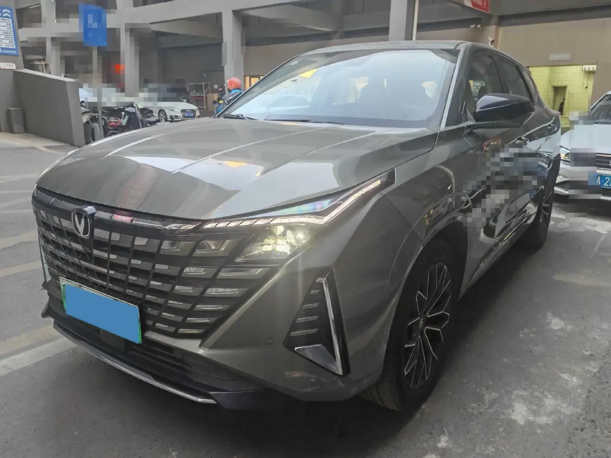 2024 ChangAn UNI-Z 1.5L 98HP L4 E-CVT PHEV 18.4KWH