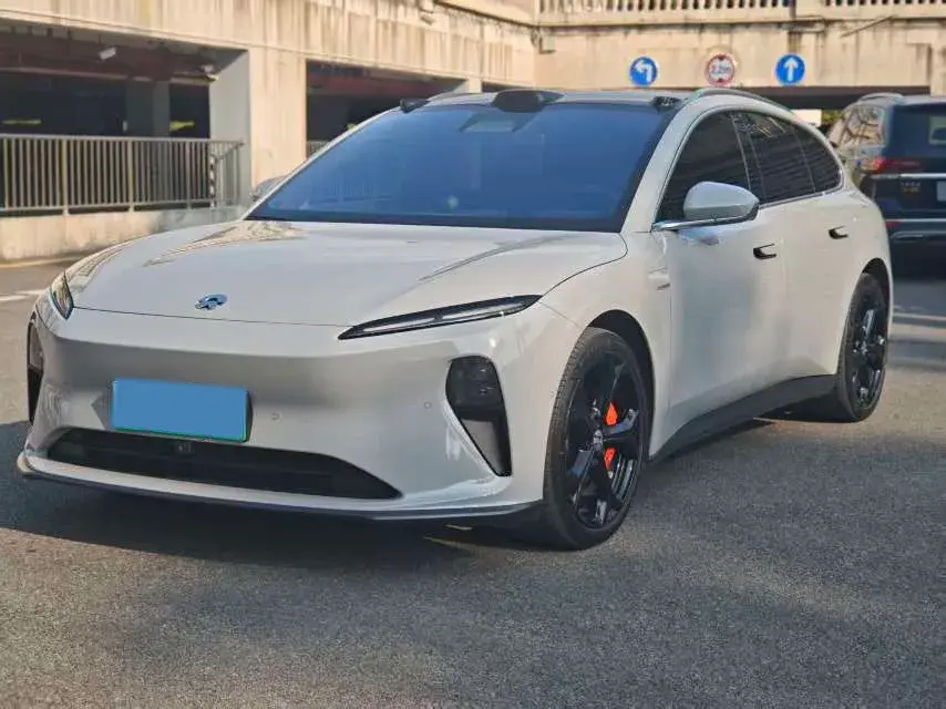 2023 NIO ET5T BEV 75KWH