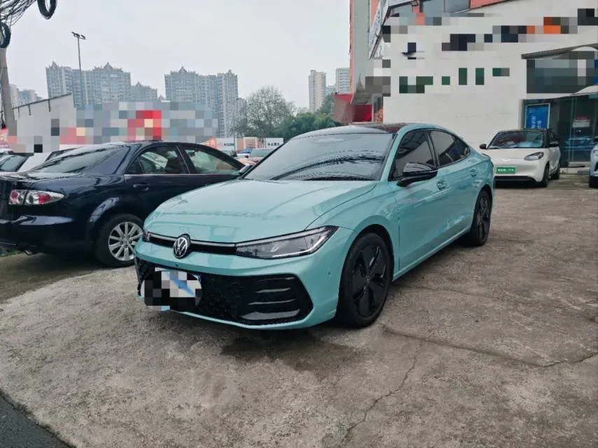2025 Volkswagen Passat 2.0T 220HP L4 7DCT,autocango,china used car exporter,china ev exporter,chinese used car exporter,chinese used ev exporter