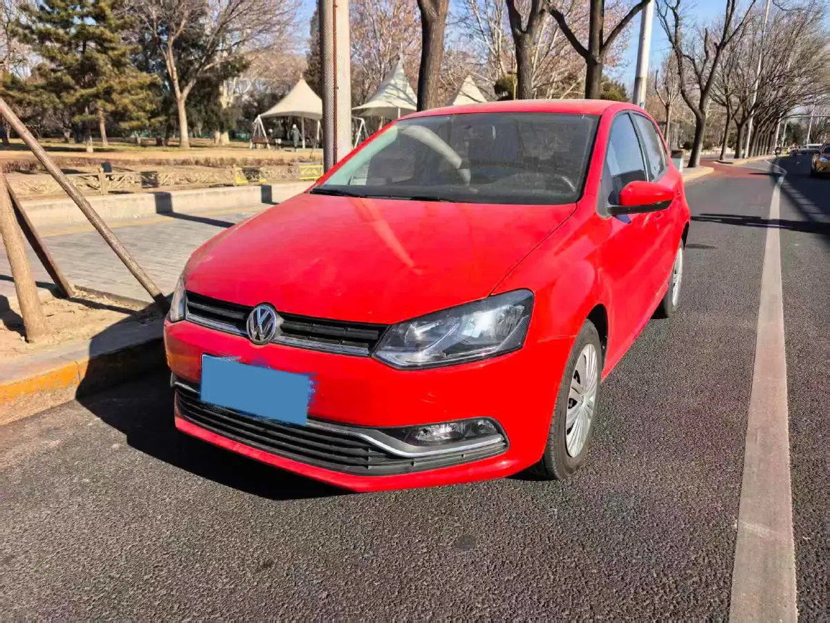 2016 Volkswagen Polo 1.6L 110HP L4 6AT
