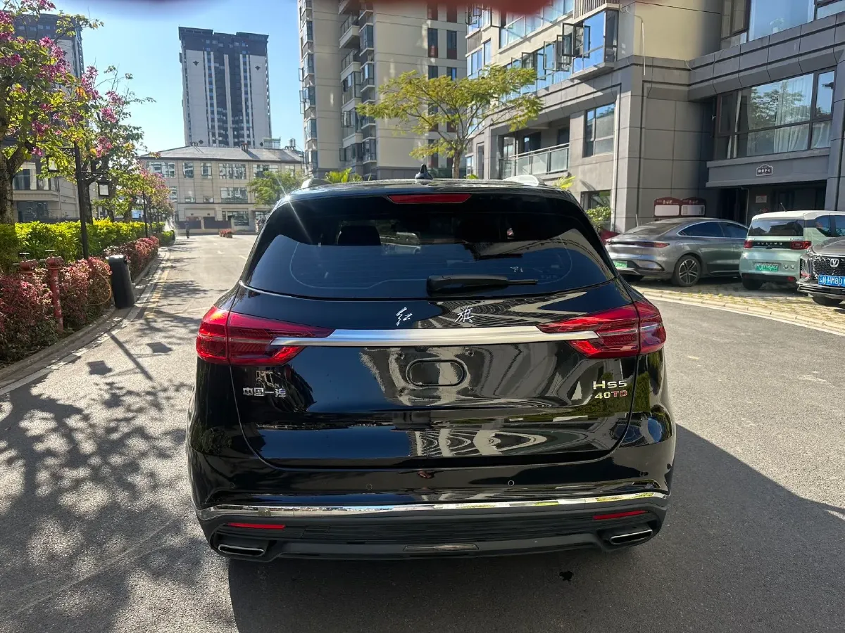 2022 HongQi HS5 2.0T 224HP L4 6AT,autocango,china used car exporter,china ev exporter,chinese used car exporter,chinese used ev exporter