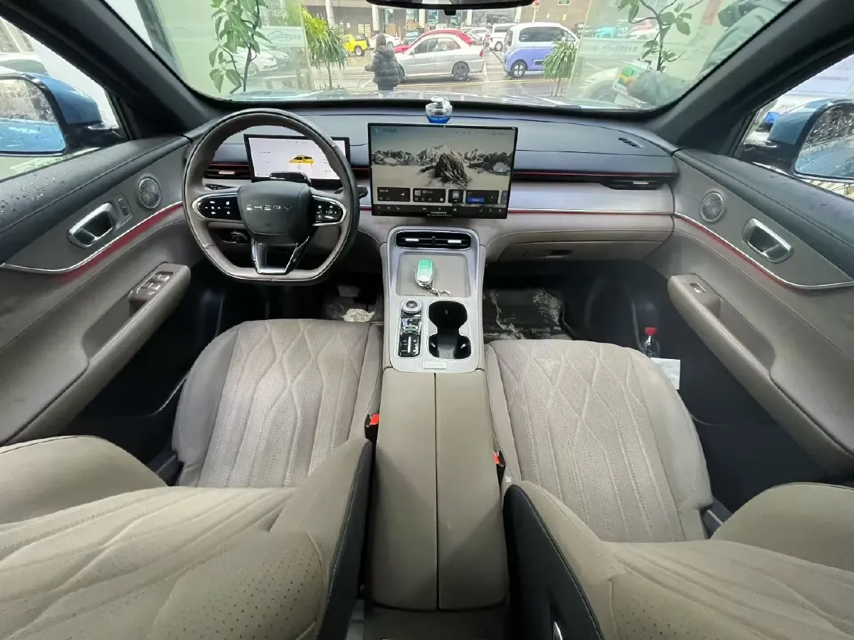 2025 Chery Tiggo8 PLUS C-DM 1.5T 156HP L4 1DHT PHEV,autocango,china used car exporter,china ev exporter,chinese used car exporter,chinese used ev exporter