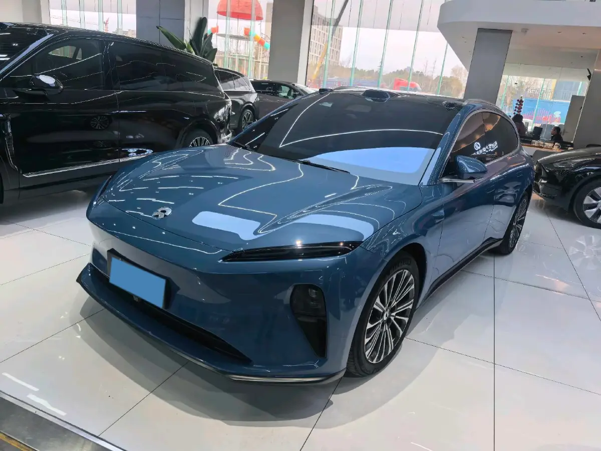 2023 NIO ET5T BEV 75KWH