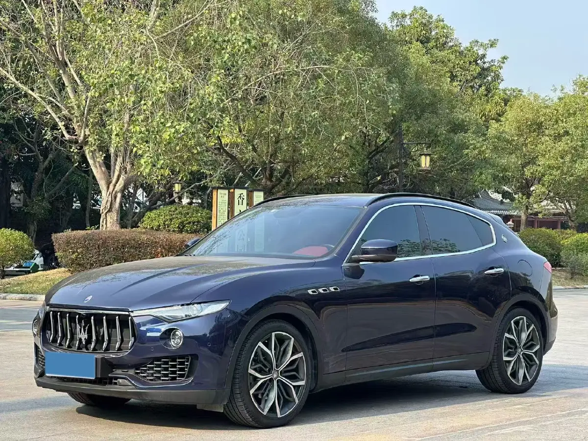 2018 Maserati Levante 3.0T 350HP V6 8AT