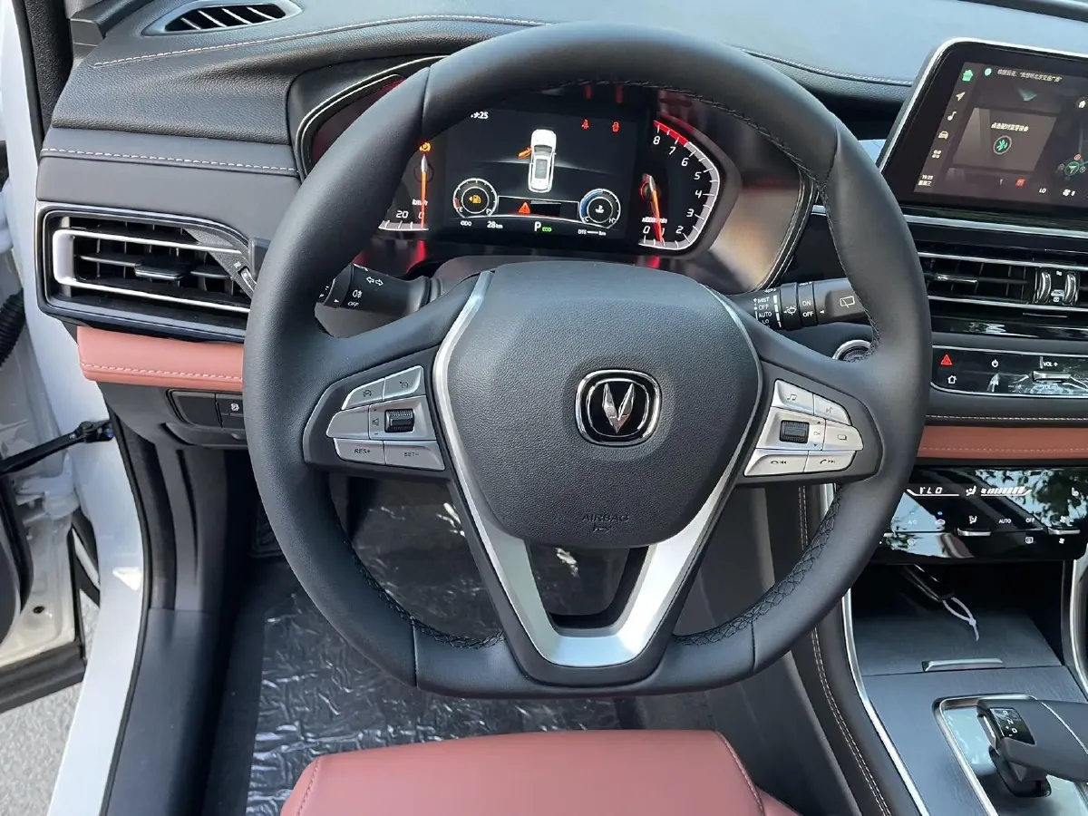 2024 ChangAn CS75 1.5T 188HP L4 7DCT,autocango,china used car exporter,china ev exporter,chinese used car exporter,chinese used ev exporter