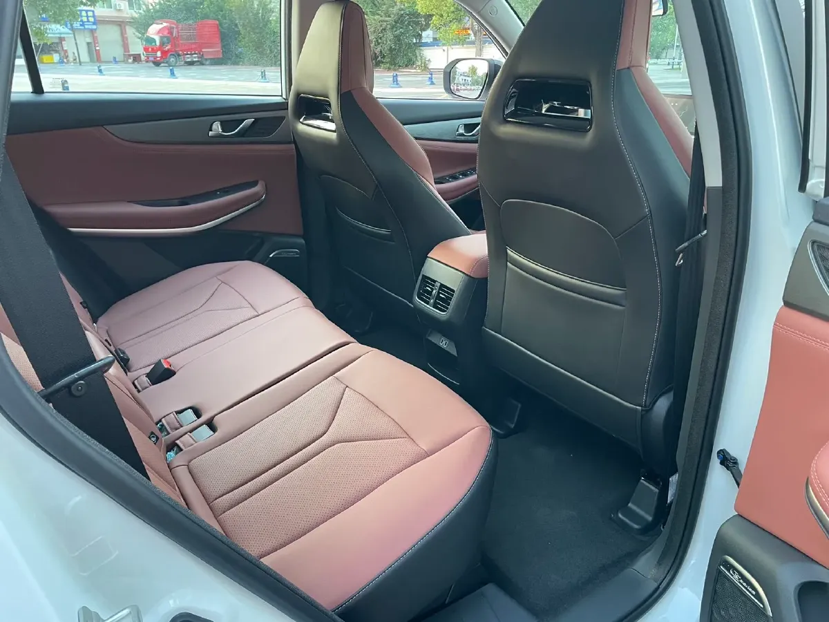 2024 ChangAn CS75 1.5T 188HP L4 7DCT,autocango,china used car exporter,china ev exporter,chinese used car exporter,chinese used ev exporter