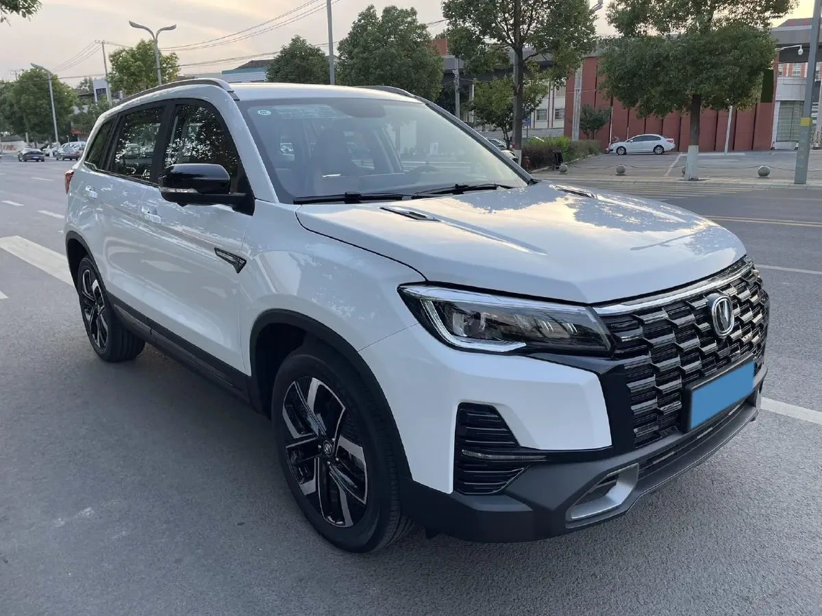 2024 ChangAn CS75 1.5T 188HP L4 7DCT,autocango,china used car exporter,china ev exporter,chinese used car exporter,chinese used ev exporter