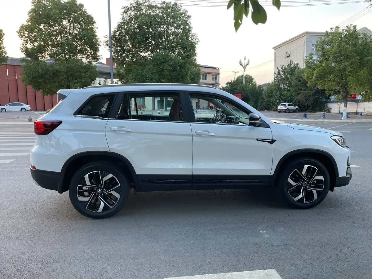 2024 ChangAn CS75 1.5T 188HP L4 7DCT,autocango,china used car exporter,china ev exporter,chinese used car exporter,chinese used ev exporter