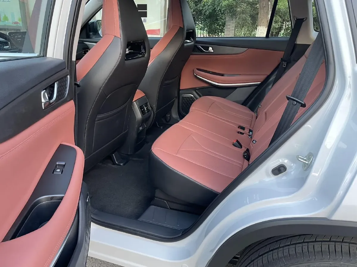 2024 ChangAn CS75 1.5T 188HP L4 7DCT,autocango,china used car exporter,china ev exporter,chinese used car exporter,chinese used ev exporter