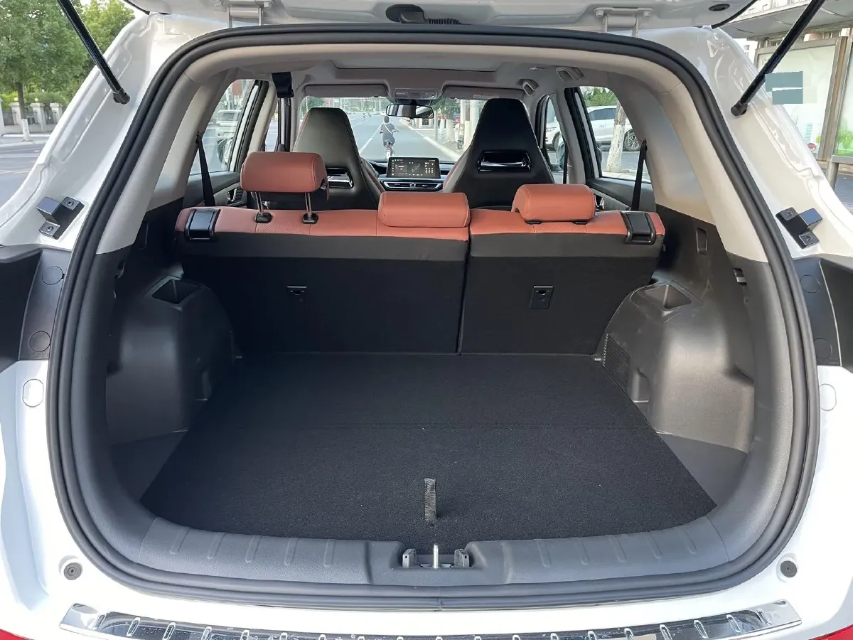 2024 ChangAn CS75 1.5T 188HP L4 7DCT,autocango,china used car exporter,china ev exporter,chinese used car exporter,chinese used ev exporter