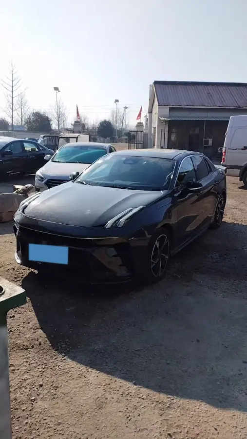 2025 LYNK&CO 03 1.5T 181HP L4 7DCT