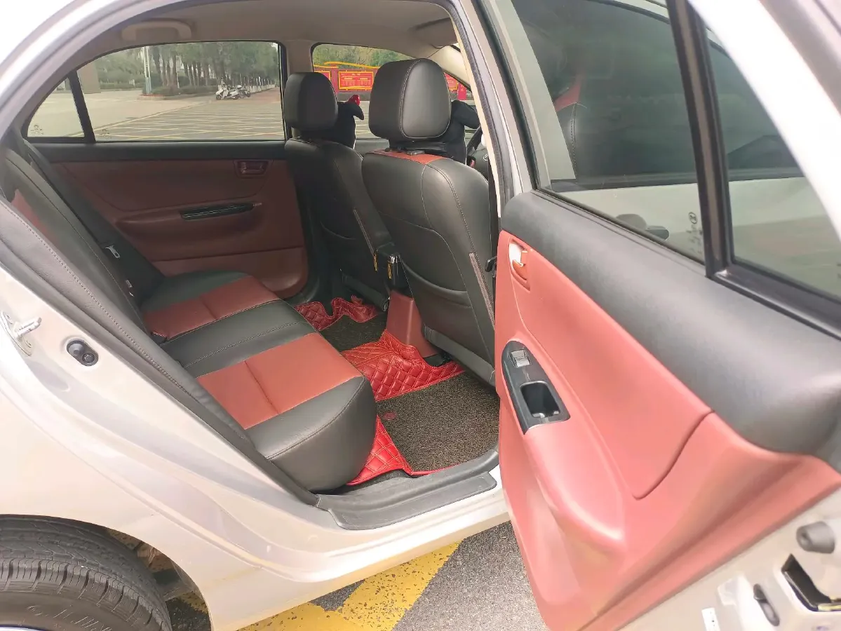 2013 FAW Vita V5 1.5L 102HP L4 5MT,autocango,china used car exporter,china ev exporter,chinese used car exporter,chinese used ev exporter