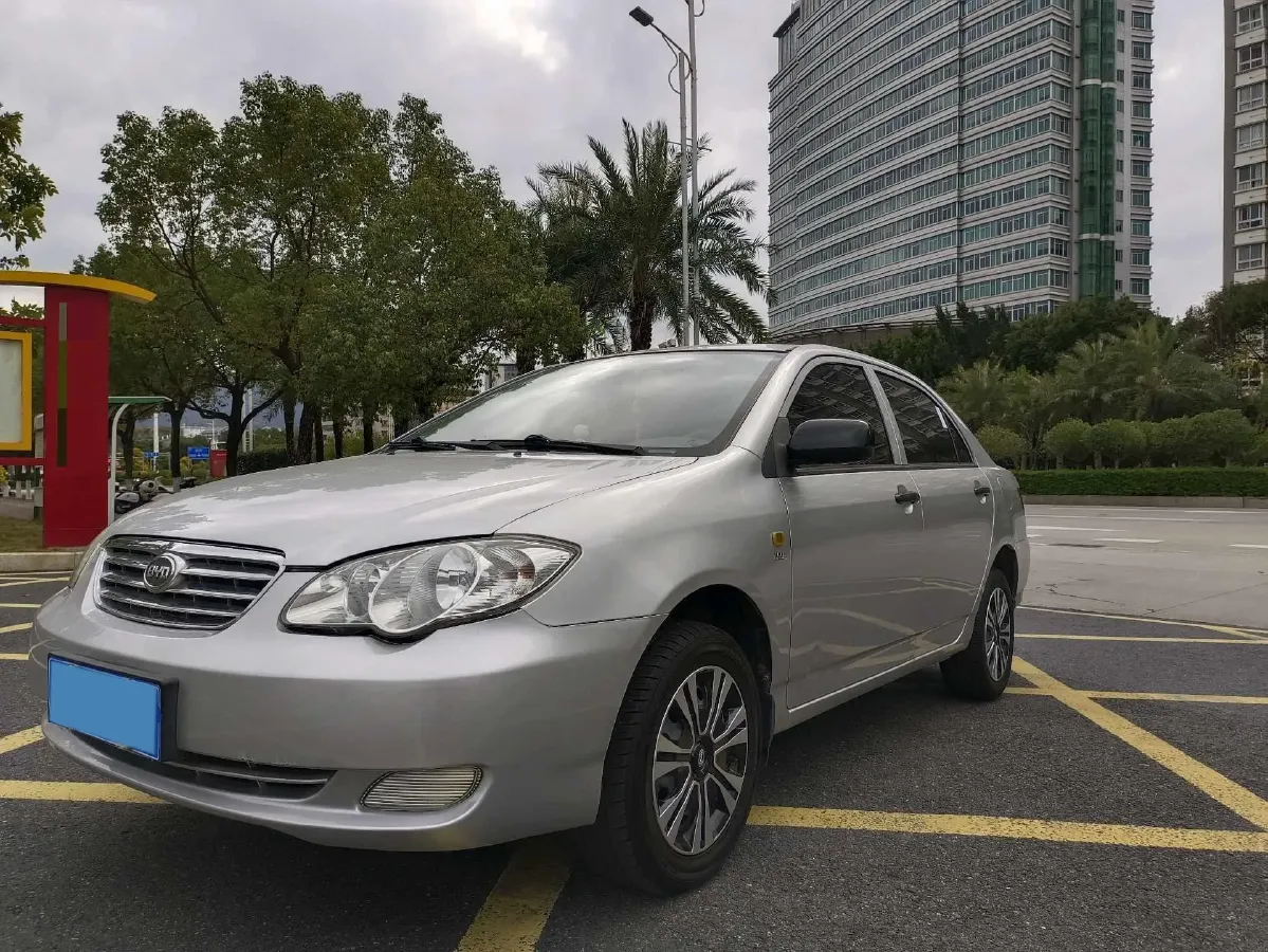 2013 FAW Vita V5 1.5L 102HP L4 5MT,autocango,china used car exporter,china ev exporter,chinese used car exporter,chinese used ev exporter