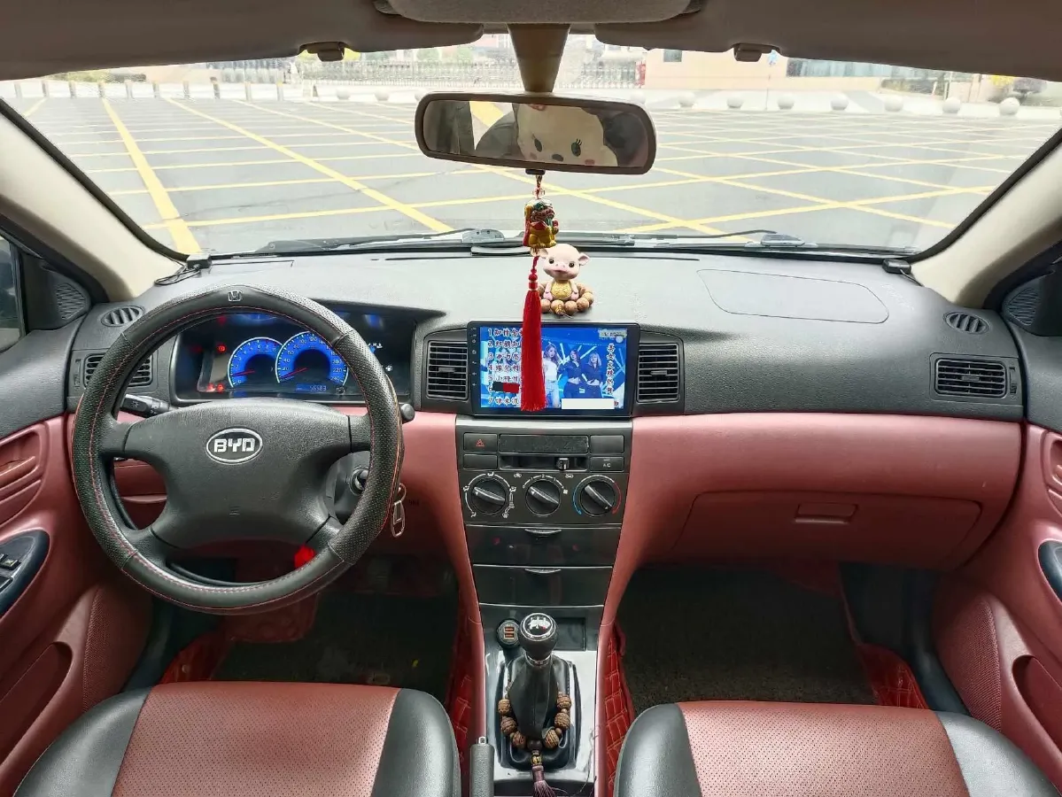 2013 FAW Vita V5 1.5L 102HP L4 5MT,autocango,china used car exporter,china ev exporter,chinese used car exporter,chinese used ev exporter