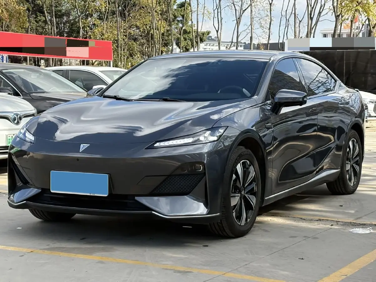 2025 ChangAn CS75 Plus 2.0T 233HP L4 8AT