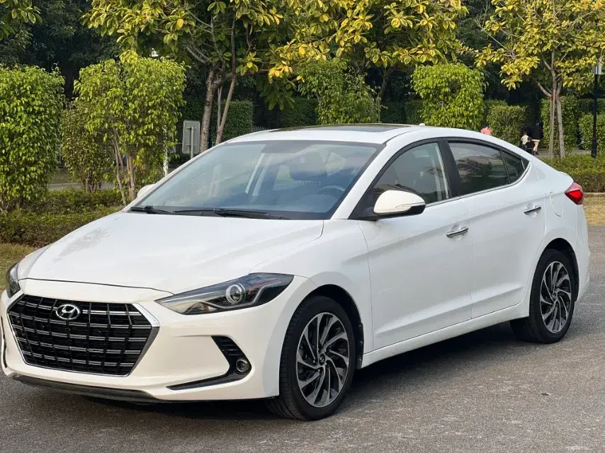 2019 Hyundai Elantra 1.5L 115HP L4 CVT
