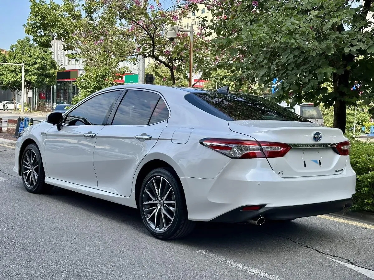 2023 Toyota Camry 2.5L 178HP L4 E-CVT Hybrid,autocango,china used car exporter,china ev exporter,chinese used car exporter,chinese used ev exporter