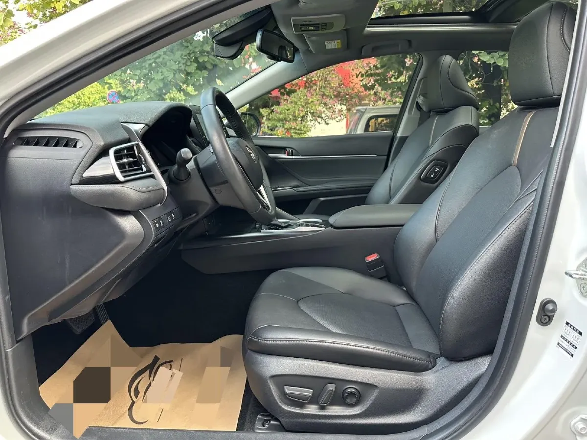 2023 Toyota Camry 2.5L 178HP L4 E-CVT Hybrid,autocango,china used car exporter,china ev exporter,chinese used car exporter,chinese used ev exporter