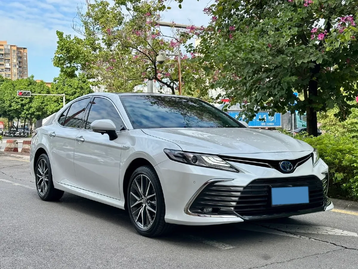 2023 Toyota Camry 2.5L 178HP L4 E-CVT Hybrid,autocango,china used car exporter,china ev exporter,chinese used car exporter,chinese used ev exporter