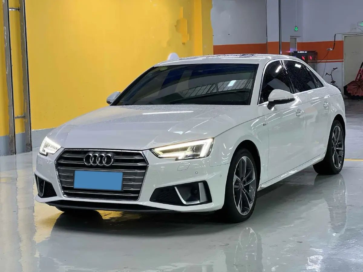2019 Audi A4L 2.0T 190HP L4 7DCT