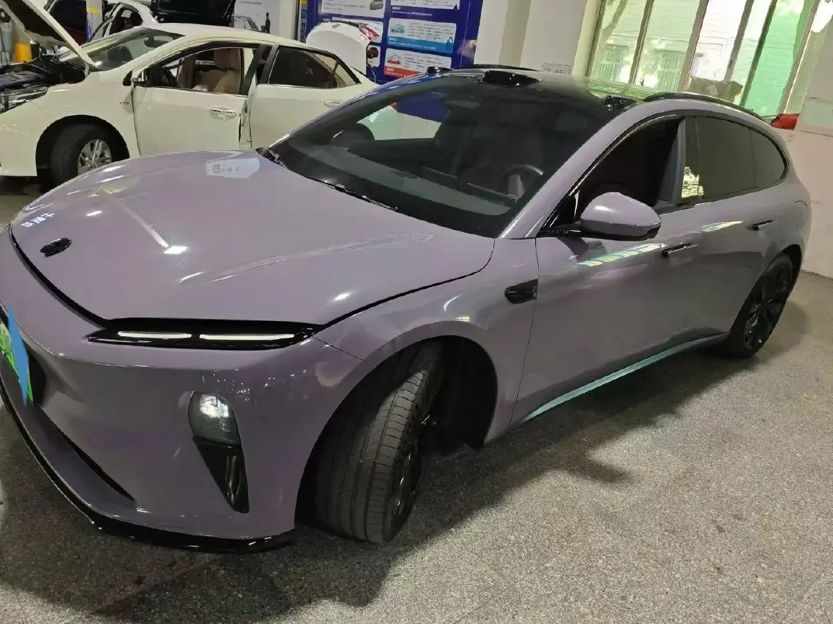 2023 NIO ET5T BEV 75KWH