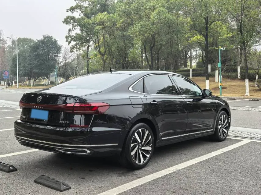 2024 Volkswagen Passat 2.0T 186HP L4 7DCT,autocango,china used car exporter,china ev exporter,chinese used car exporter,chinese used ev exporter