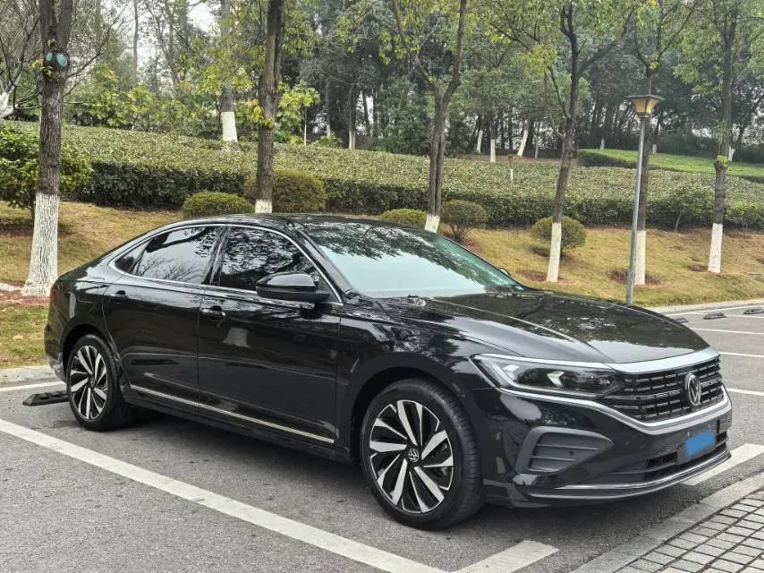 2024 Volkswagen Passat 2.0T 186HP L4 7DCT,autocango,china used car exporter,china ev exporter,chinese used car exporter,chinese used ev exporter