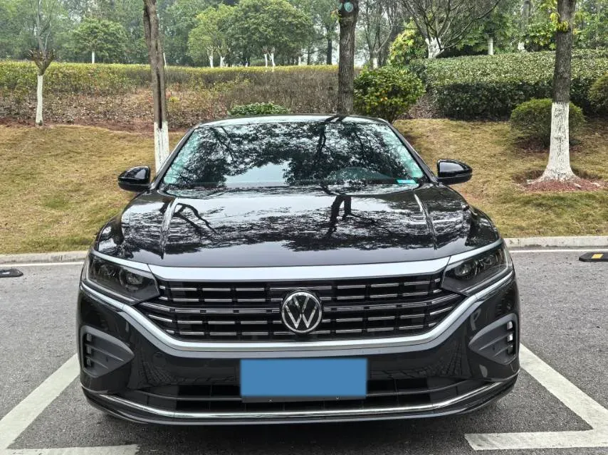 2024 Volkswagen Passat 2.0T 186HP L4 7DCT,autocango,china used car exporter,china ev exporter,chinese used car exporter,chinese used ev exporter