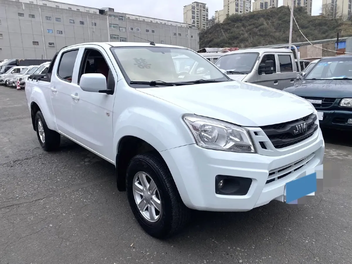 2020 JMC BaoDian 2.5T 140HP L4 5MT,autocango,china used car exporter,china ev exporter,chinese used car exporter,chinese used ev exporter