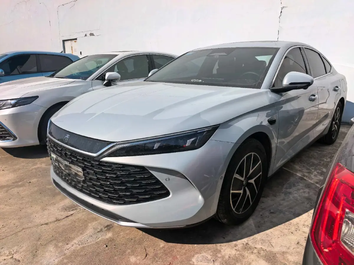 2025 BYD QinL 1.5L 101HP L4 E-CVT PHEV 15.87KWH