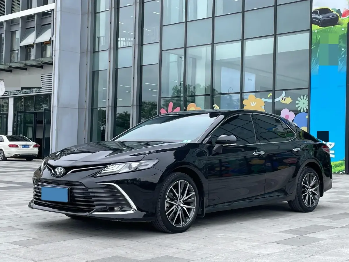 2021 Toyota Camry 2.5L 209HP L4 8AT