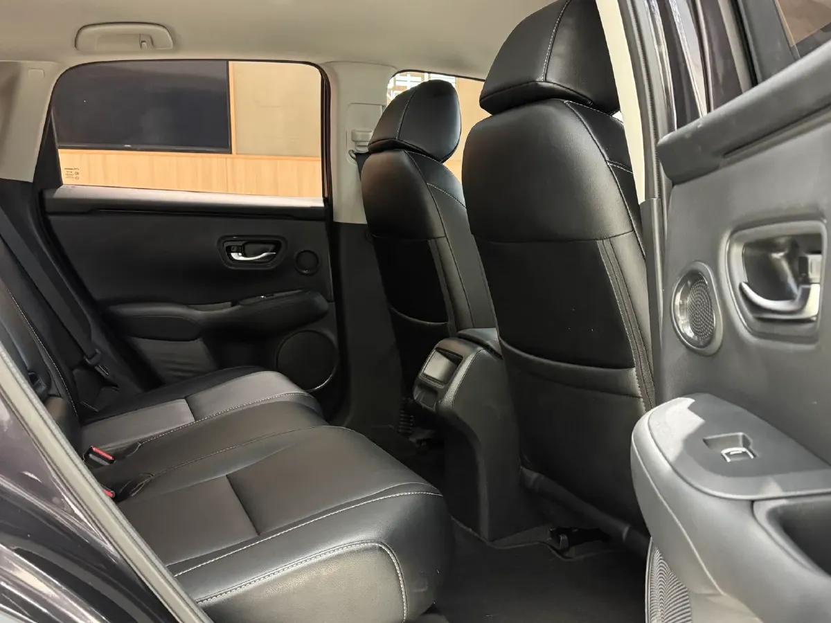 2022 Honda ZR-V 1.5T 182HP L4 CVT,autocango,china used car exporter,china ev exporter,chinese used car exporter,chinese used ev exporter