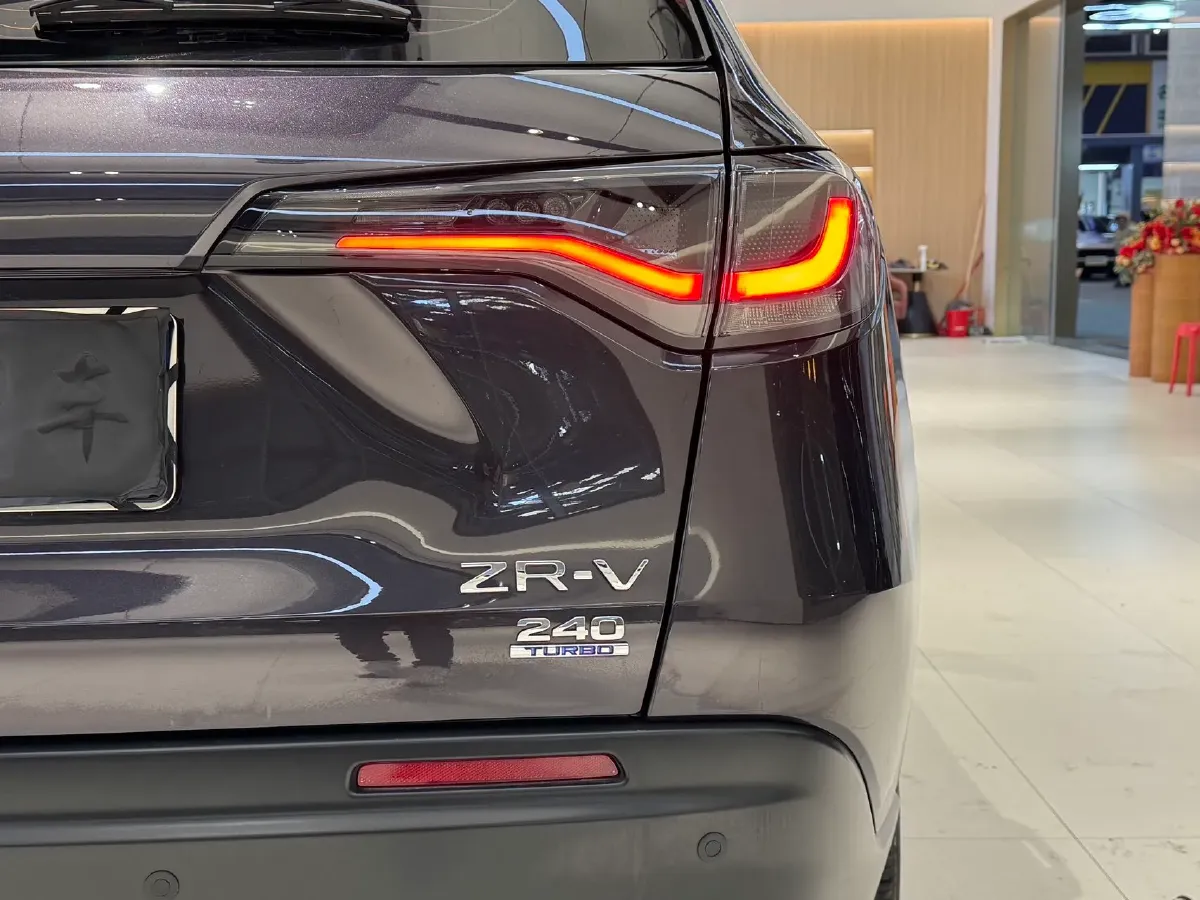 2022 Honda ZR-V 1.5T 182HP L4 CVT,autocango,china used car exporter,china ev exporter,chinese used car exporter,chinese used ev exporter