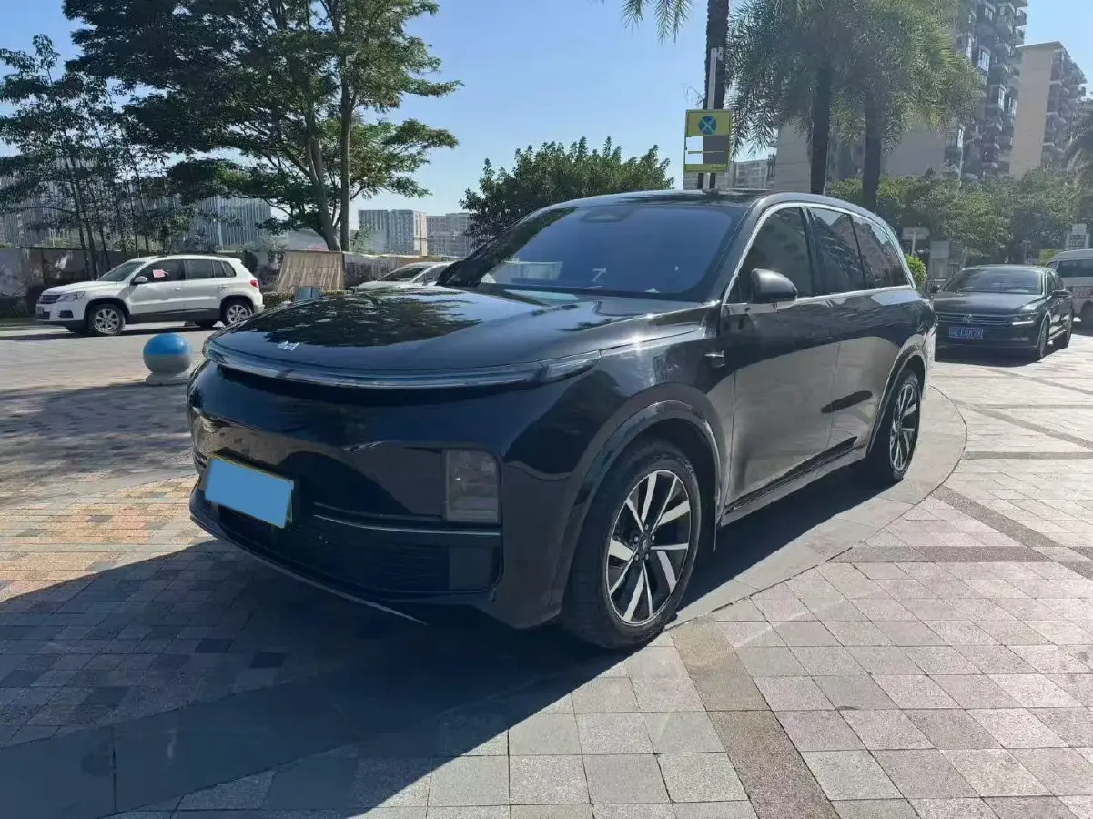 2023 Li L8 Range Extended 154HP REEV 40.9KWH